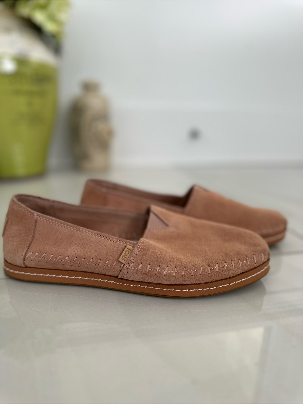 TOMS Women’s Alpargata Leather Wrap Classics – Size 8.5 – Sand Pink Suede – NWOT - Picture 3 of 13